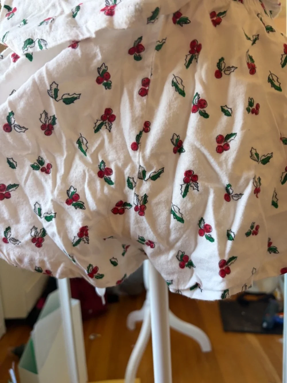 Colsie Cherry Holly Print Cami Pajama Set - Red Velvet Trim Small - Picture 3 of 7